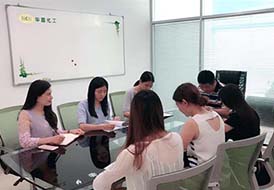 辦(bàn)公室二(er)區